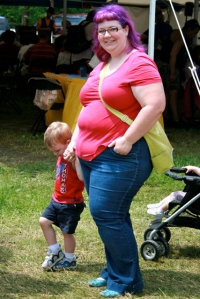 fat mother with kid